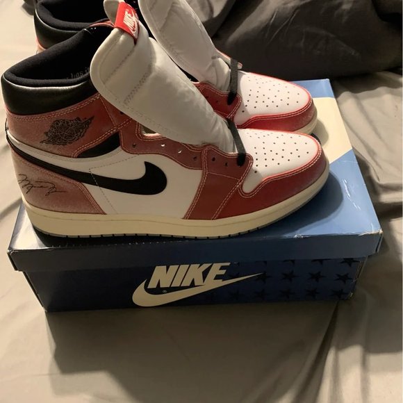 aj1 high trophy room